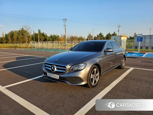 Mercedes-Benz E-Class W213 2019 Серый из Кореи