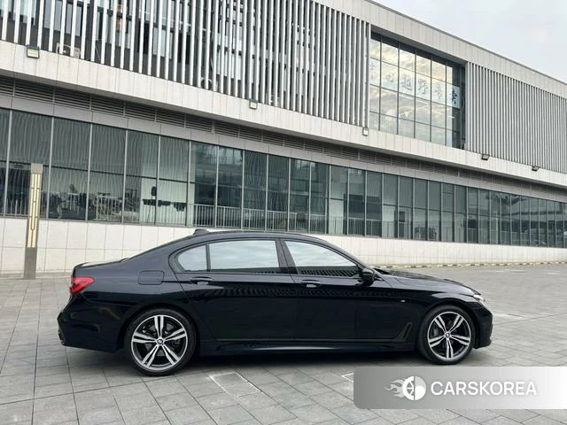 BMW 7 series 2019 Черный из Китая