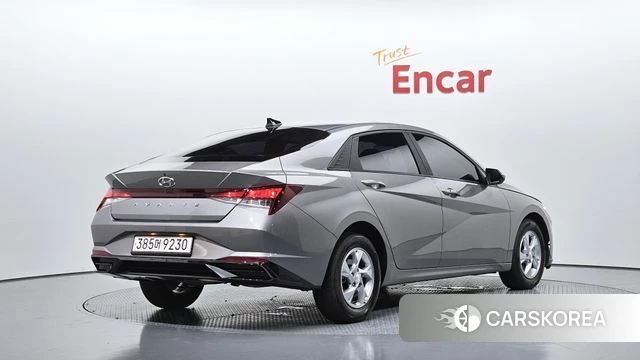 Hyundai Avante (CN7) 2021 Серебристо-серый из Кореи