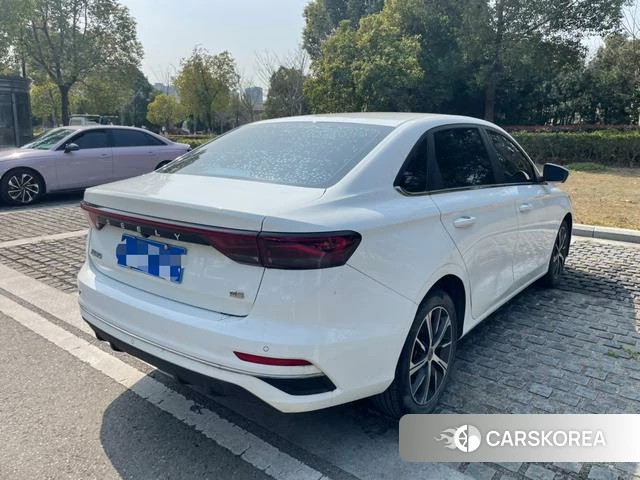 Geely Automobile Emgrand 2022 Белый из Китая