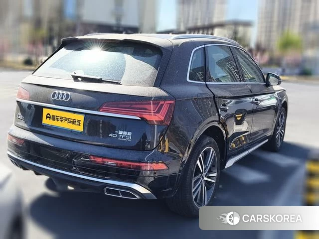 Audi Q5L 2022 Черный из Китая