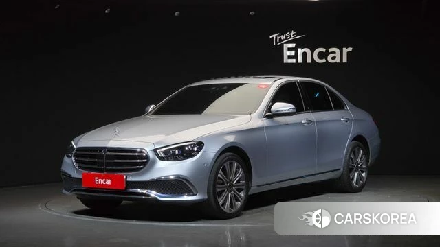 Mercedes-Benz E-Class W213 2023 Серебряный из Кореи