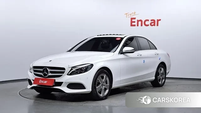 Mercedes-Benz C-Class W205 2018 Белый из Кореи