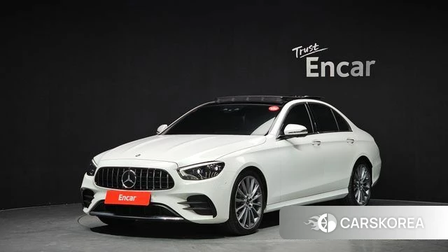 Mercedes-Benz E-Class W213 2022 Белый из Кореи