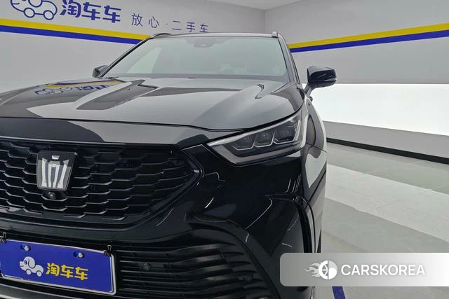 Toyota Crown Lufang 2023 Черный из Китая
