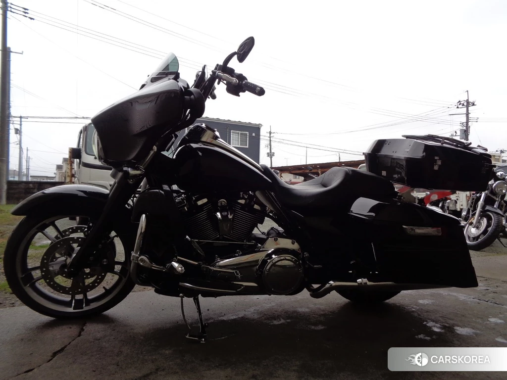 Проданный Harley-Davidson Street Glide FLHXS1690 2017 из Японии, фото 2