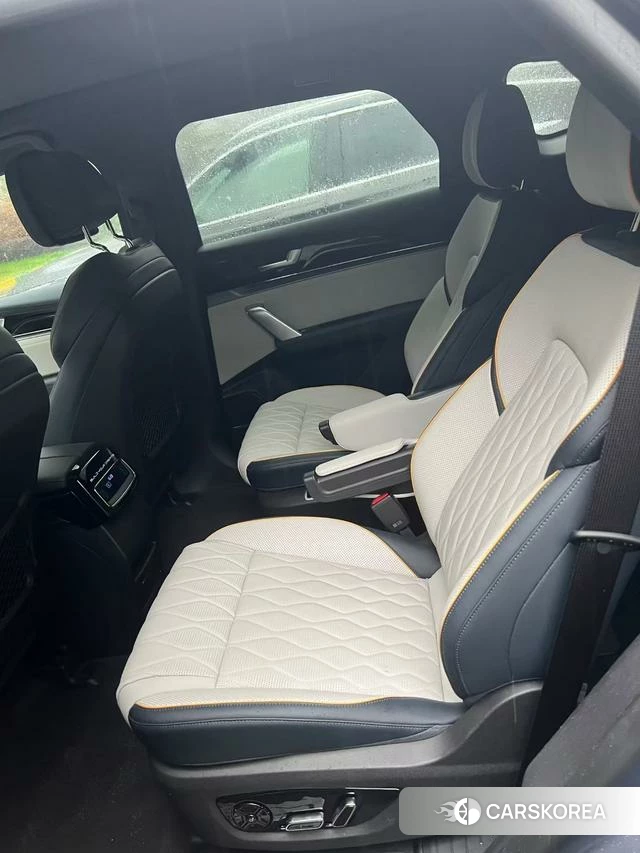 BYD Tang Yi 2026 Темно-серый из Китая