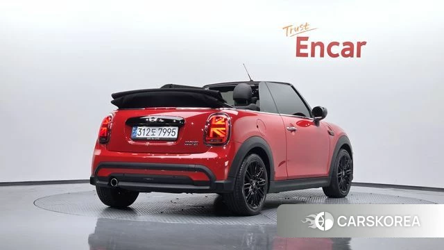 Mini Cooper Convertible 2024 Красный из Кореи