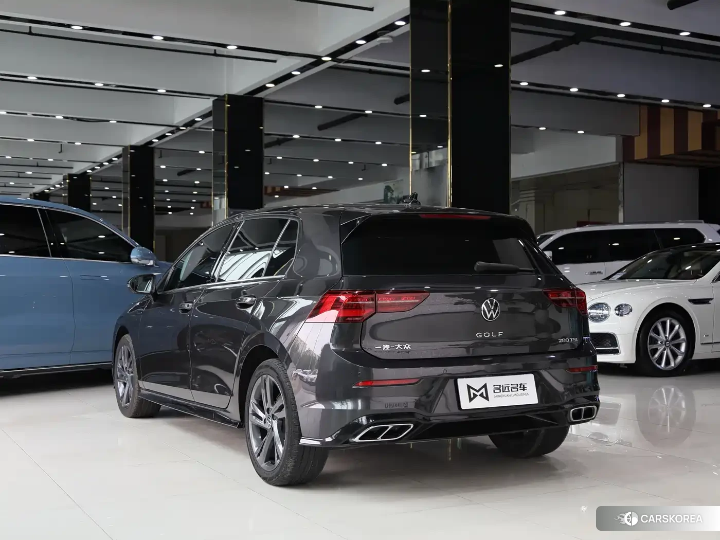Volkswagen Golf 2023 Черный из Китая
