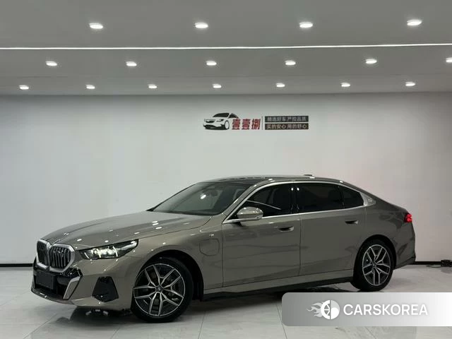 BMW i5 2024 Шампань из Китая