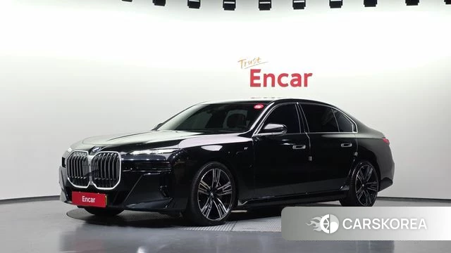 BMW 7 Series (G70) 2023 Черный из Кореи