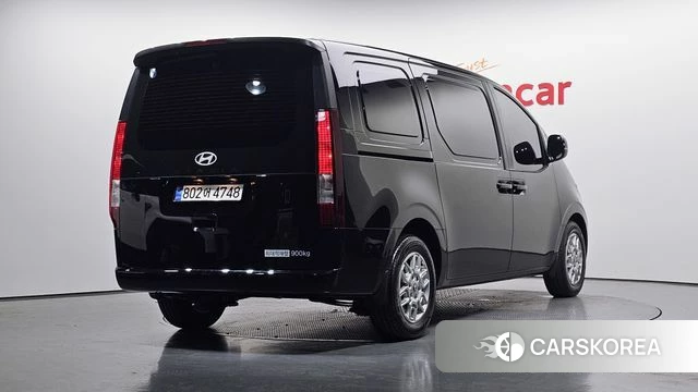 Hyundai Staria 2025 Черный из Кореи