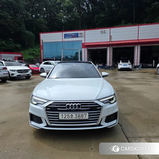 Audi A6 (C8) 2022 Белый из Кореи