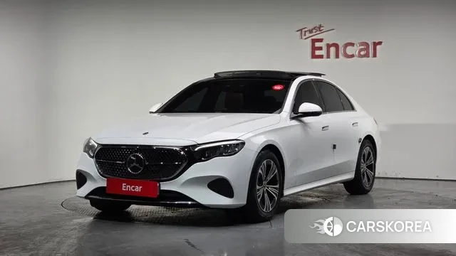 Mercedes-Benz E-Class W214 2025 Белый из Кореи