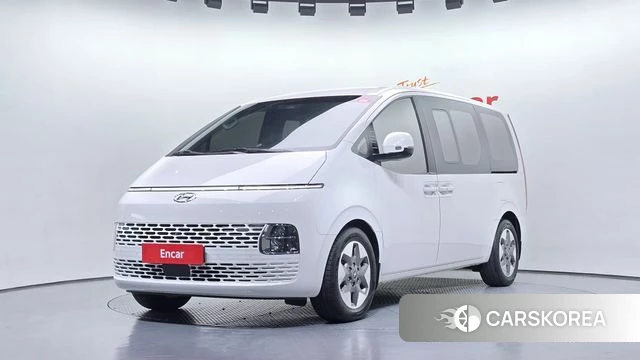 Hyundai Staria 2022 Белый из Кореи