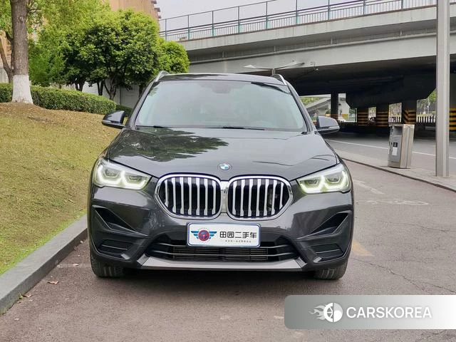 BMW X1 2021 Темно-серый из Китая