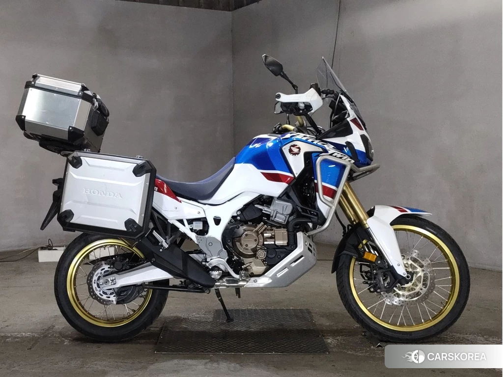 Проданный Honda CRF1000L AFRICA TWIN 2018 из Японии, фото 2