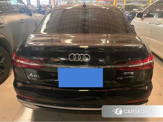 Audi A6L 2023 Черный из Китая
