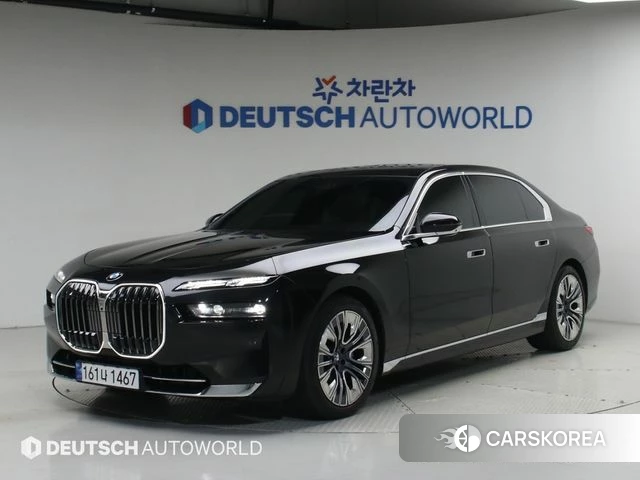 BMW 7 Series (G70) 2023 Черный из Кореи