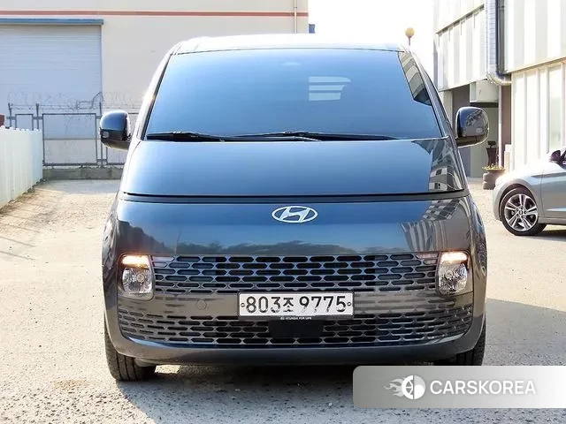 Hyundai Staria 2022 Серый из Кореи