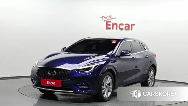 Infiniti Q30 2018 Синий из Кореи