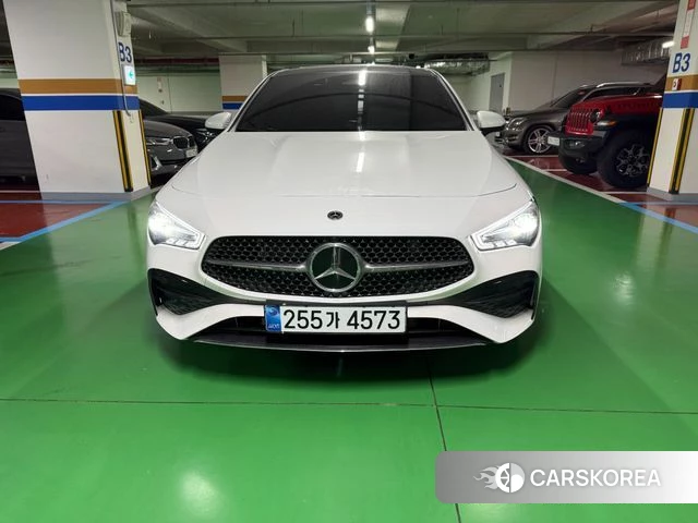 Mercedes-Benz CLA-Class C118 2025 Белый из Кореи