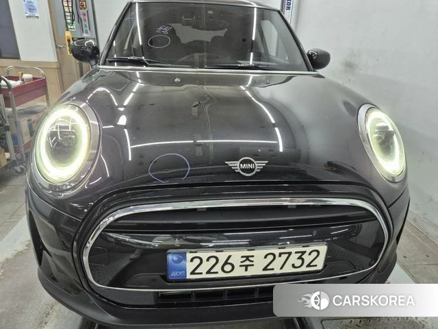 Mini Cooper 2023 Черный из Кореи