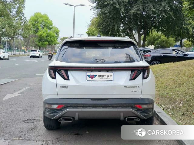 Hyundai Tucson 2022 Белый из Китая
