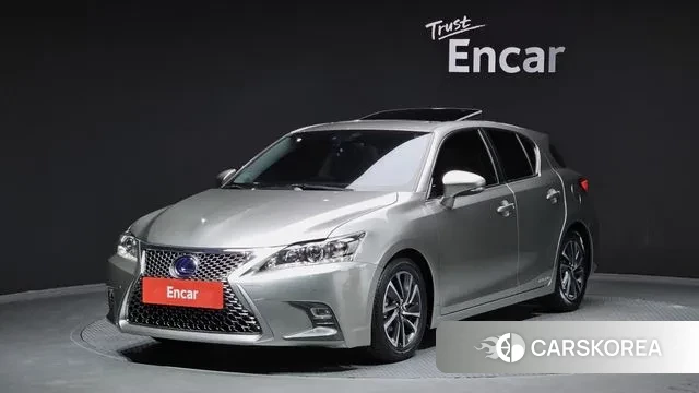 Lexus CT200h 2018 Песочный из Кореи