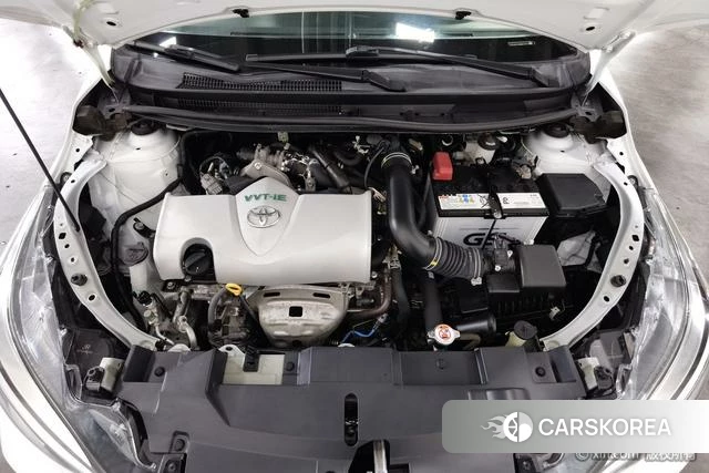Toyota YARIS L Zhixuan 2021 Белый из Китая