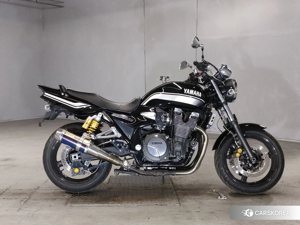 Проданный Yamaha XJR 1300 id 4157620 из Японии