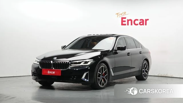 BMW 5 Series (G30) 2021 Черный из Кореи