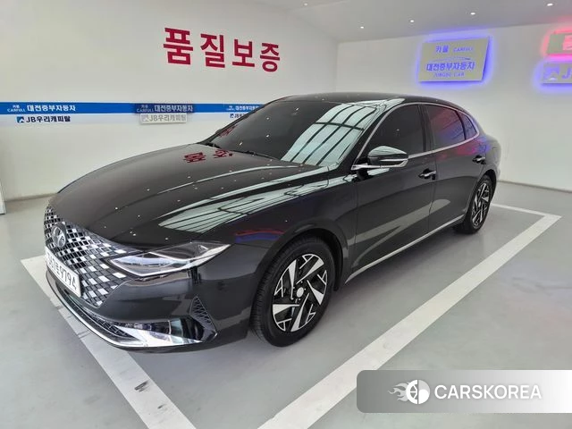 Hyundai The New Grandeur IG Hybrid 2022 Черный из Кореи