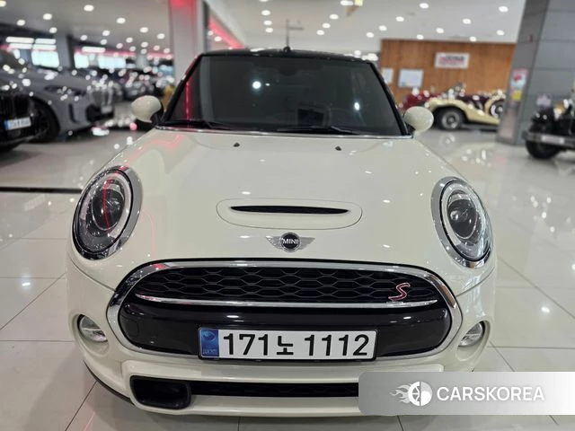 Mini Cooper S Convertible 2018 Белый из Кореи