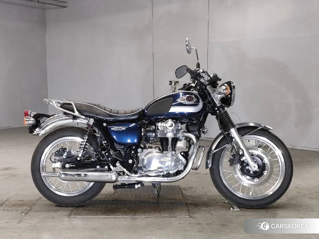 Проданный Kawasaki W800 2021 из Японии