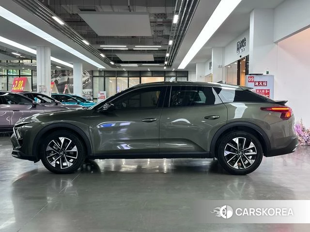 Citroen Versailles C5 X 2023 Другой из Китая