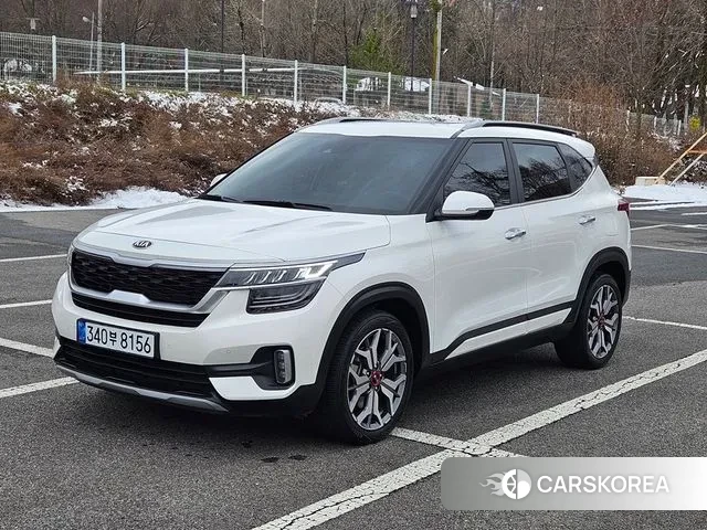 Kia Seltos 2020 Белый из Кореи