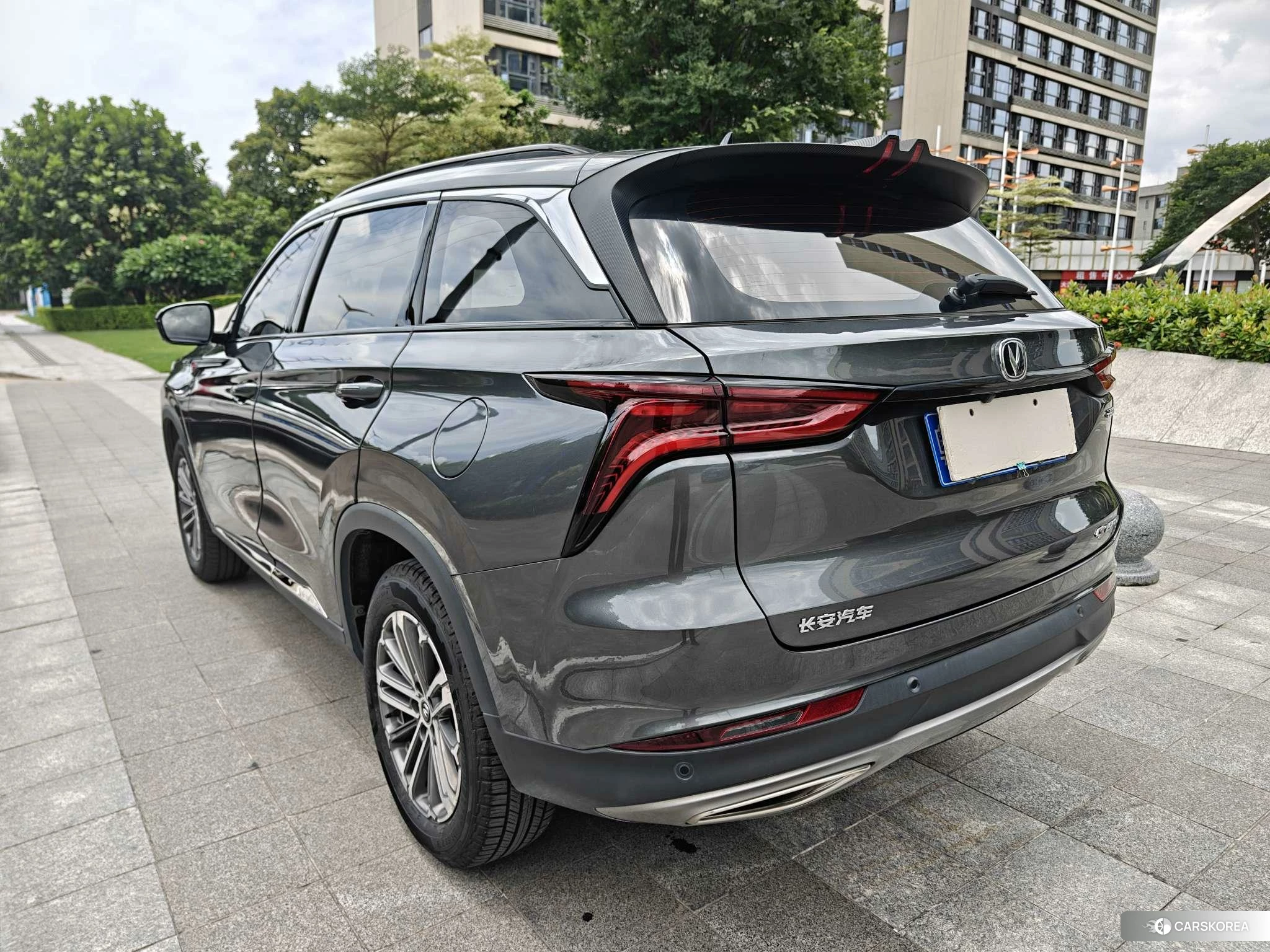 Chang'an CS75 PLUS 2021 Серебристо-серый из Китая