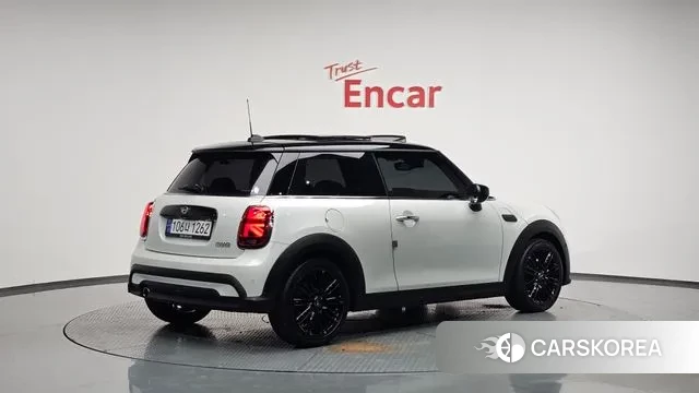 Mini Cooper 2023 Белый из Кореи