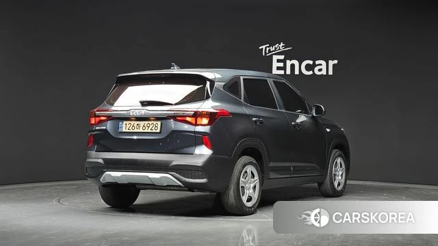 Kia Seltos 2022 Серый из Кореи