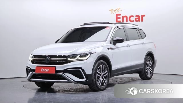 Volkswagen Tiguan Allspace 2024 Белый из Кореи