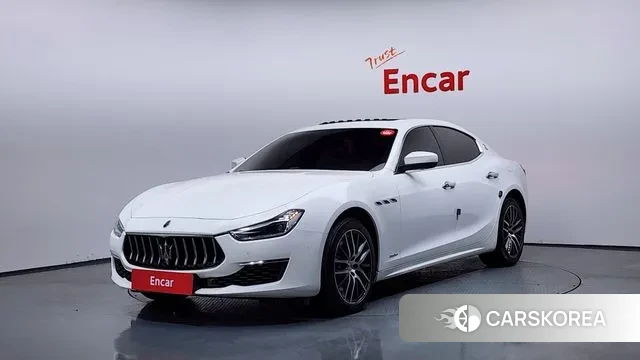 Maserati Ghibli 2019 Белый из Кореи