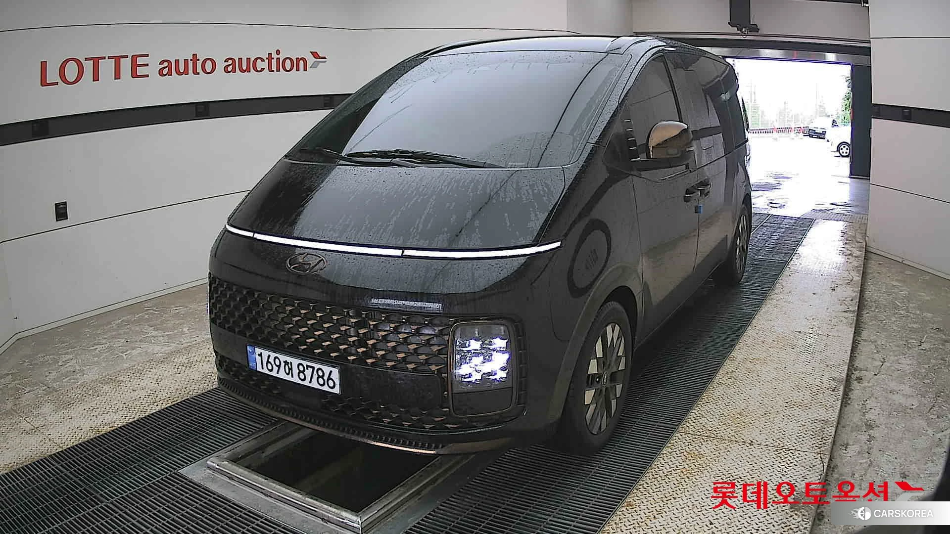 Hyundai Staria Lounge 2022 Abyss Black Pearl из Кореи