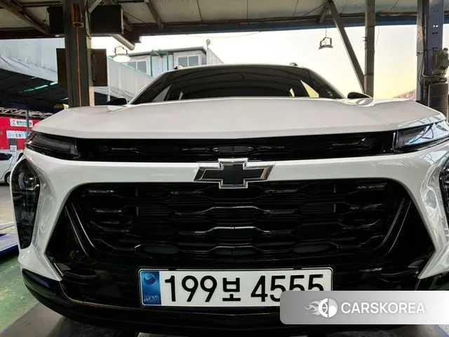 Chevrolet (GM Daewoo) Trax Crossover 2023 Белый из Кореи