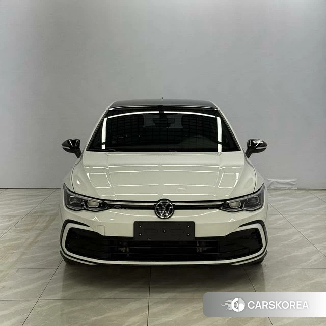 Volkswagen Golf 2023 Белый из Китая