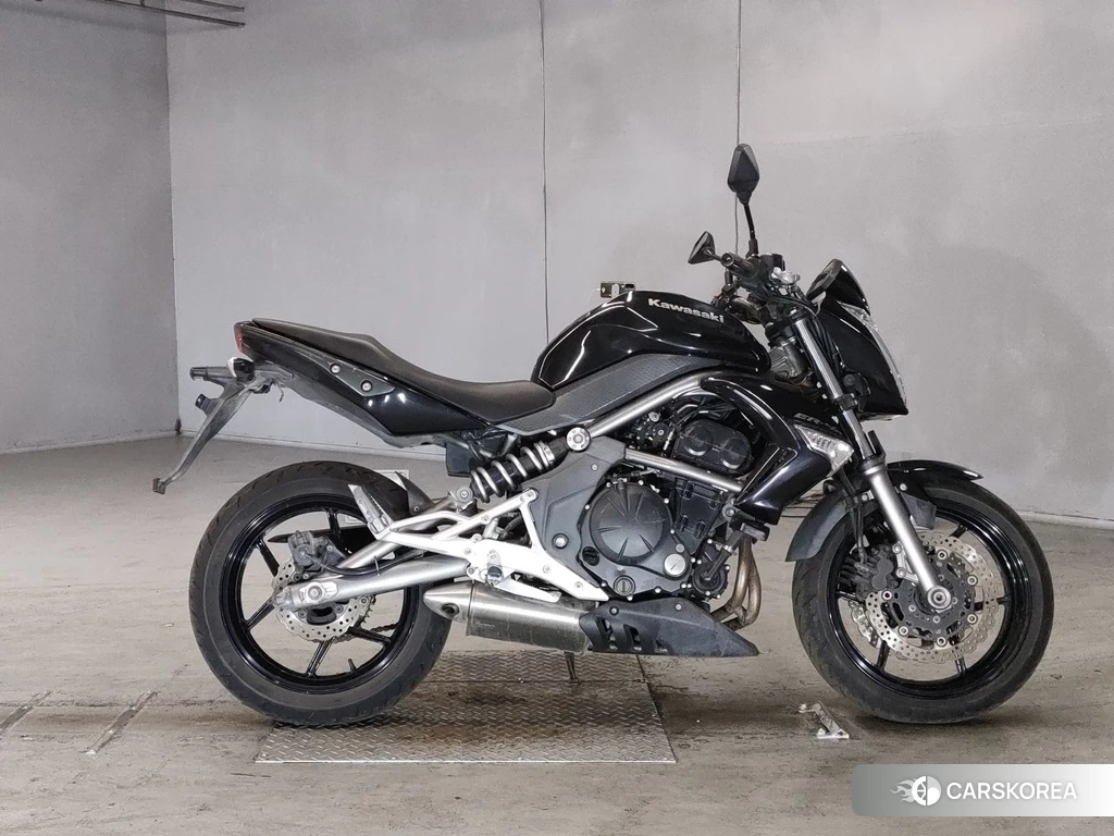 Проданный Kawasaki ER-4N 2010 из Японии