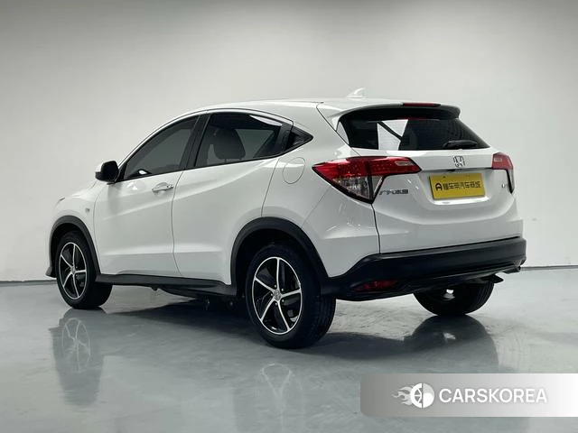 Honda Binzhi 2021 Белый из Китая