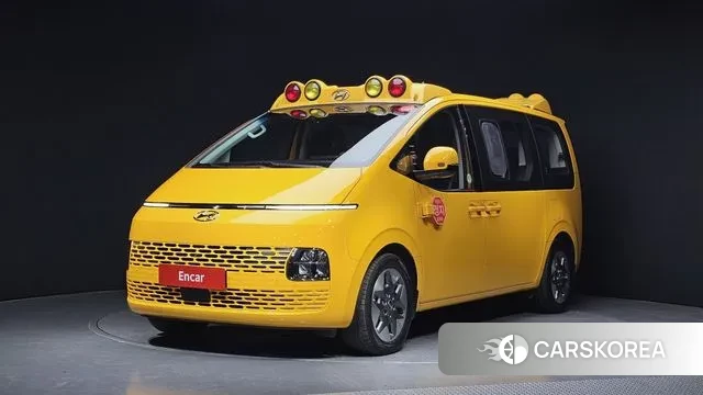 Hyundai Staria 2023 Желтый из Кореи