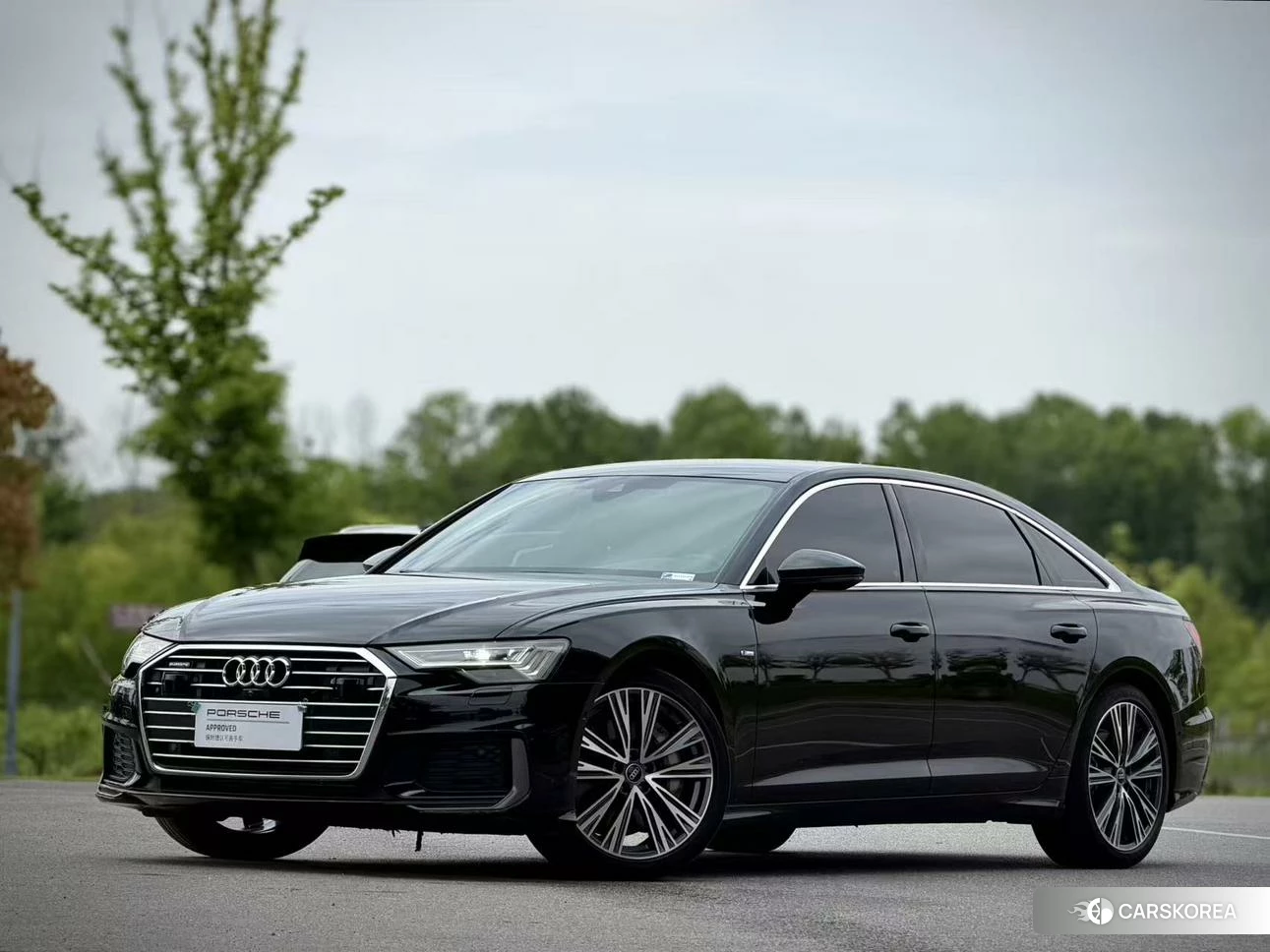 Audi A6L 2021 Черный из Китая