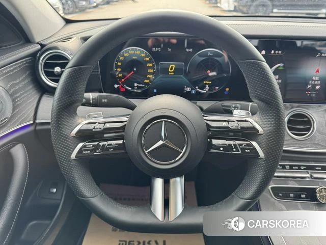 Mercedes-Benz E-class 2021 Черный из Китая